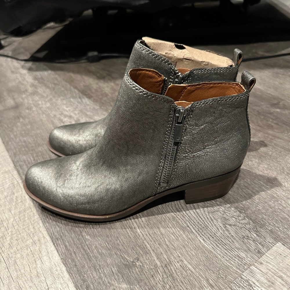 Lucky Brand Women’s Basel Boot Bootie Pewter 7.5